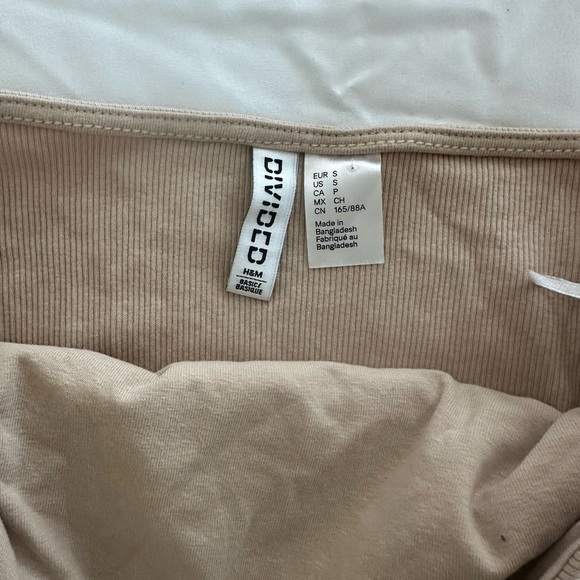 H&M Sleeveless Ribbed Midi Dress in Tan - Picture 2 of 2